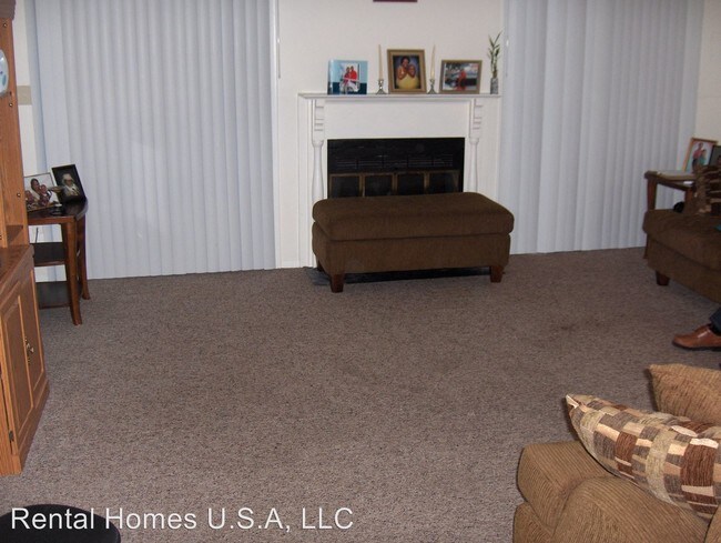 Building Photo - 3 br, 2.5 bath House - 400 Saddlebrook Court