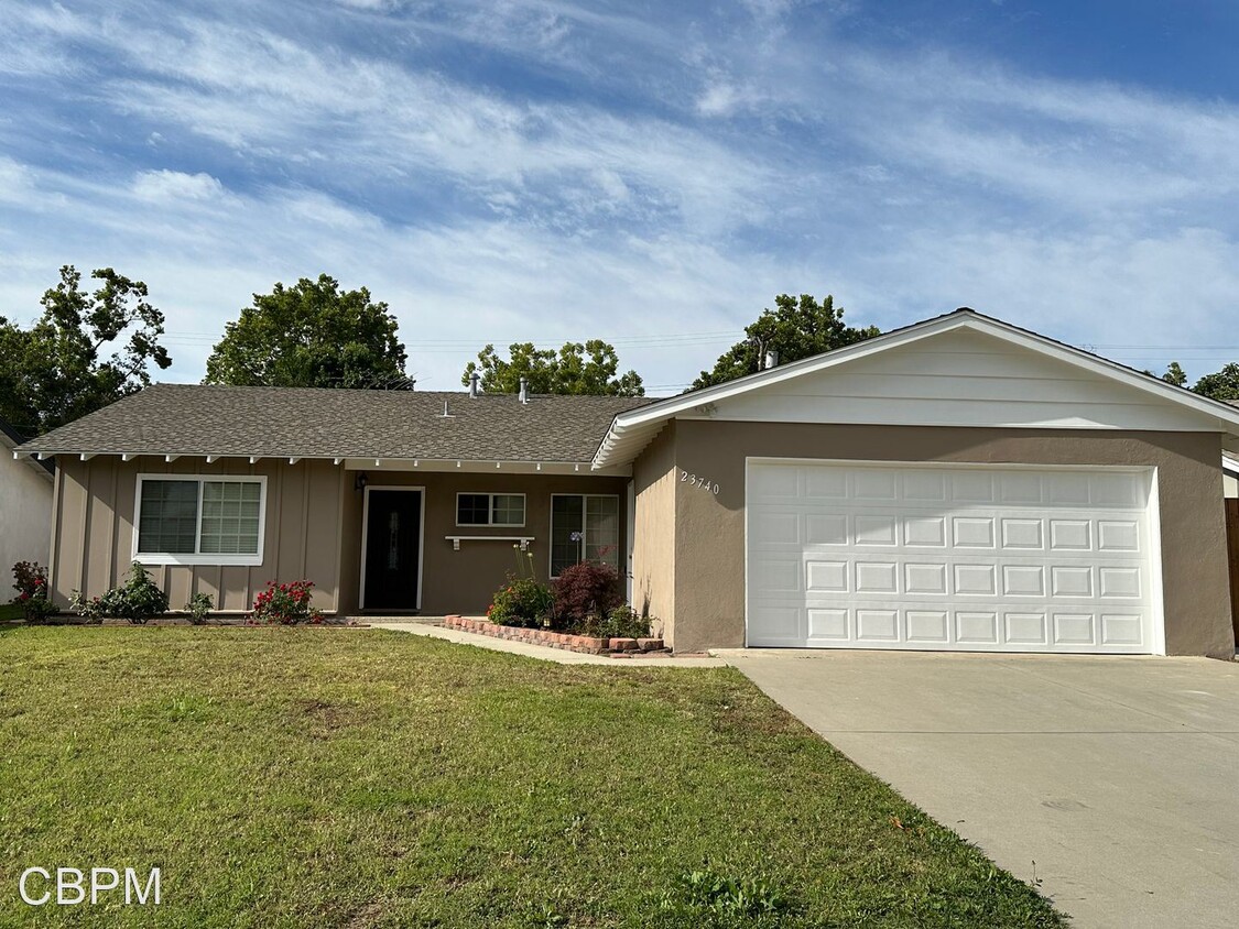 Foto principal - 3 br, 2 bath House - 23740 Welby Way