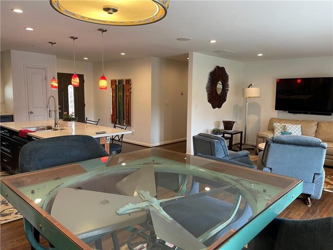 Foto del edificio - 3499 Fairway Dr