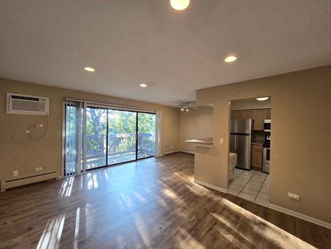 Building Photo - 229 W Ct of Shorewood