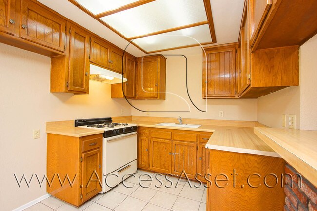 Foto del edificio - 33082 Adelfa St