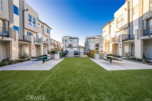 Building Photo - 1315 W Cara Dr