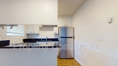 Building Photo - 445 Nelson Ave