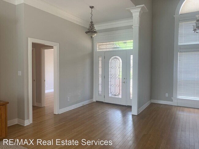 Building Photo - 3 br, 2 bath House - 9067 Southern Charm