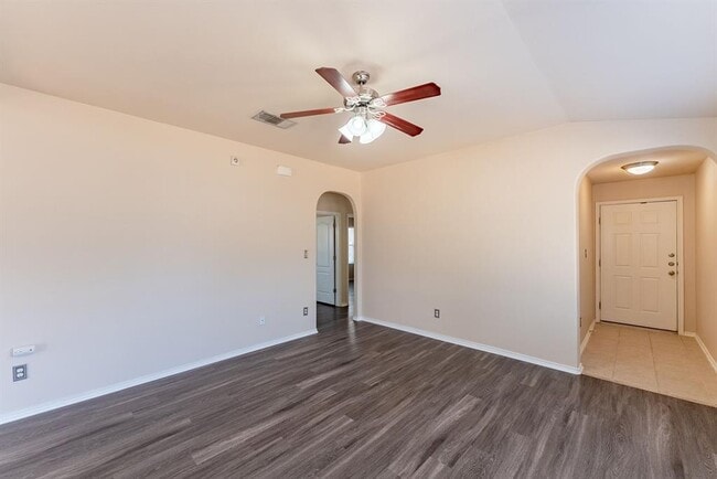 Building Photo - 13500 Coomer Path