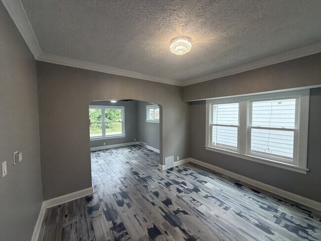 Foto del edificio - 11223 Nelson Ave