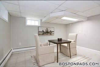 Building Photo - 122 Burgess Ave