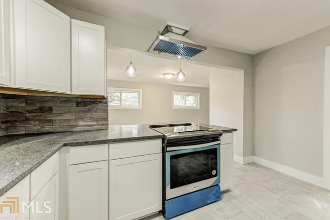 Building Photo - 2662 Rollingwood Ln SE