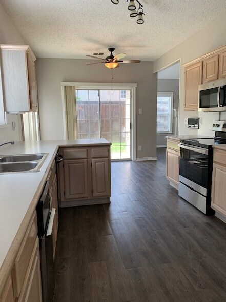 Foto del edificio - 4308 N Capistrano Dr