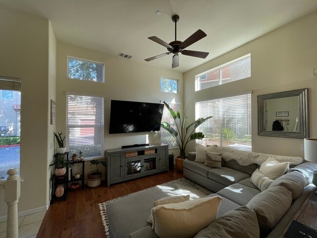 Living Room - 2580 W El Camino Ave