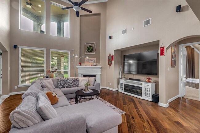 Foto del edificio - 10314 Radcliff Lake Dr