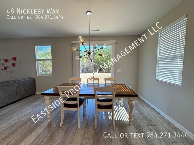 Building Photo - 48 Nickleby Wy