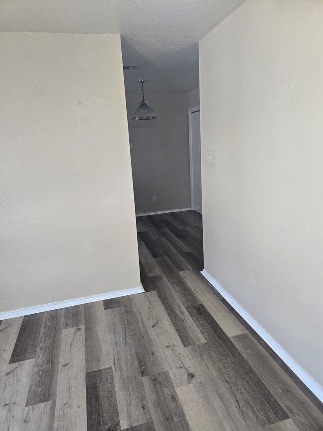 Building Photo - 1108 Horizon Dr
