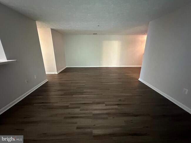 Foto del edificio - 25905 Ridge Manor Dr