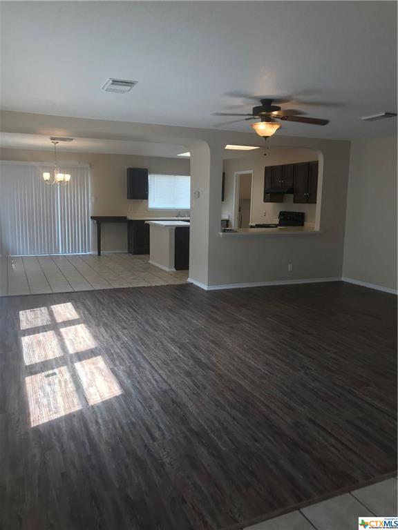 Building Photo - 1120 Stone Bluff