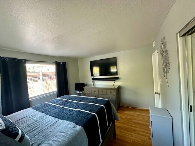 Foto del edificio - 1008 Los Gamos Rd