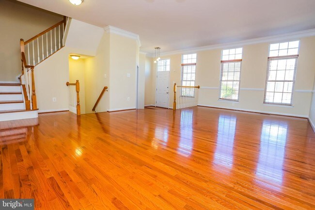 Building Photo - 22573 Welborne Manor Square