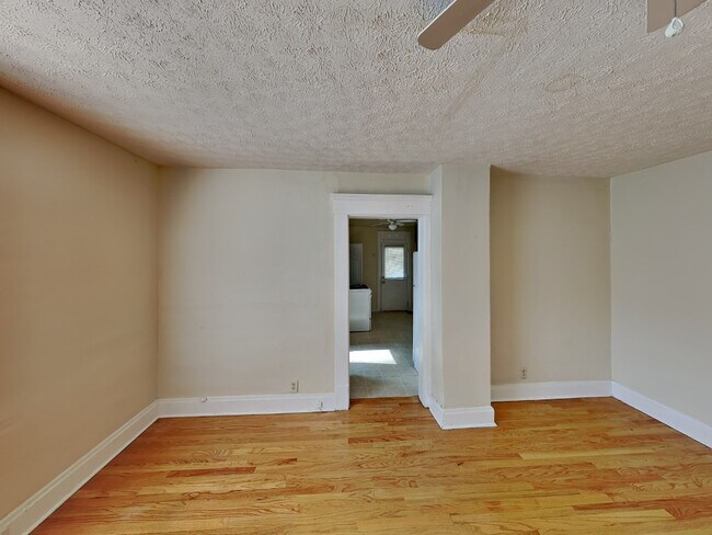 Foto del edificio - 167 E Norwich Ave