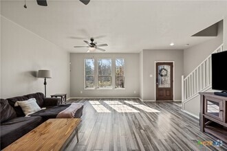 Building Photo - 8424 Starview St
