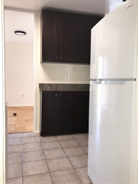 Foto del edificio - 7208-72C2 Donnell Pl