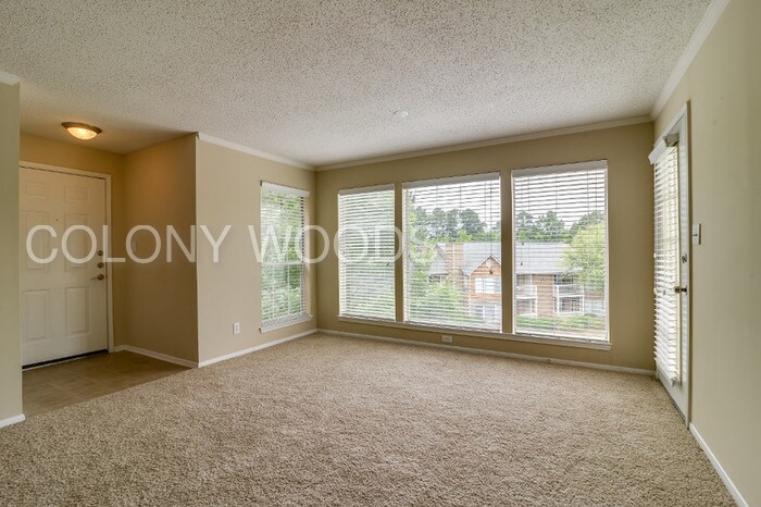 Building Photo - 6004 Colony Park Dr
