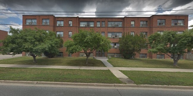 Building Photo - 1760 Wilson Ave