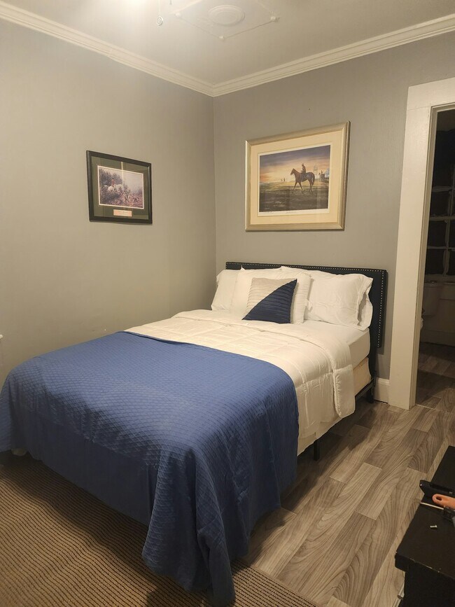 Foto del edificio - 1360 Ellis Rd