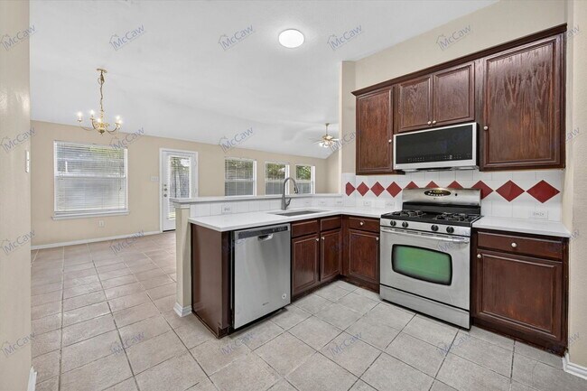 Foto del edificio - 5079 Postwood Dr