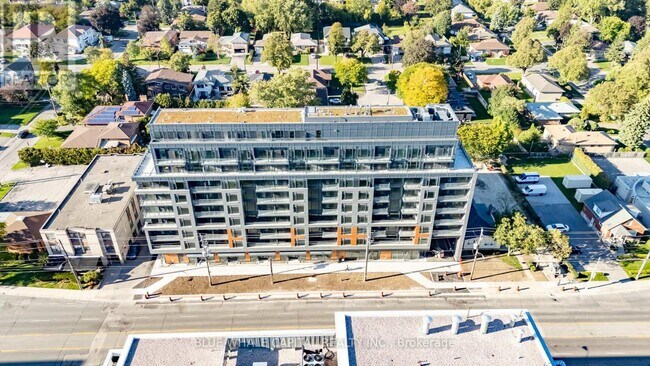 Building Photo - 700 Sheppard Ave W