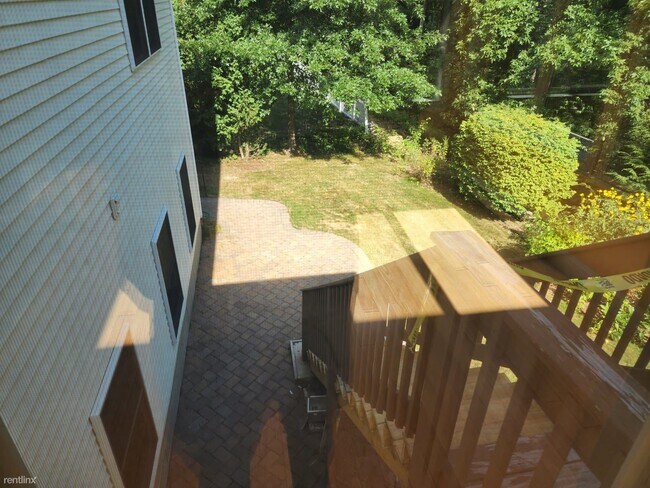 Building Photo - 5 br, 3 bath House - 92 Cherrywood Drive