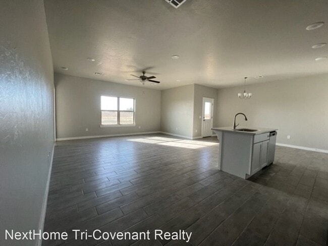 Building Photo - 4 br, 2 bath House - 1517 SW Heatherbrook Way