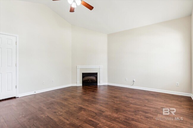 Foto del edificio - 1105 Sloane Cove