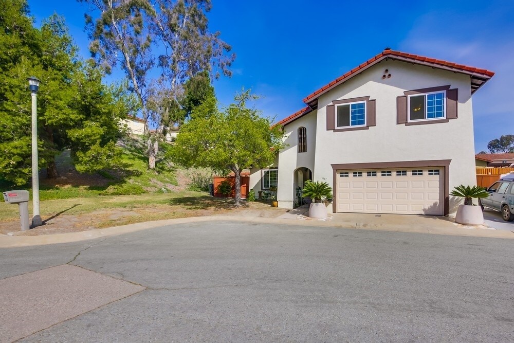 Foto principal - 1587 Long Point Ct