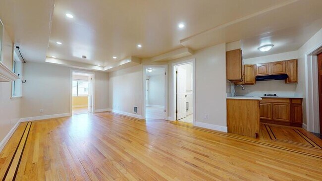Foto del edificio - 1261-1263-1263 45th Ave