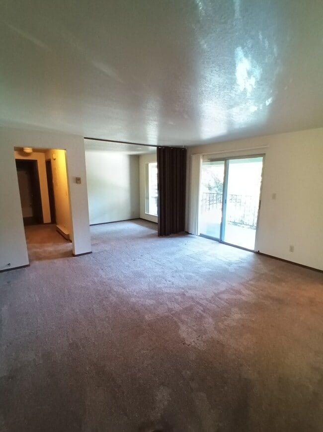 Building Photo - Homestead Apartments