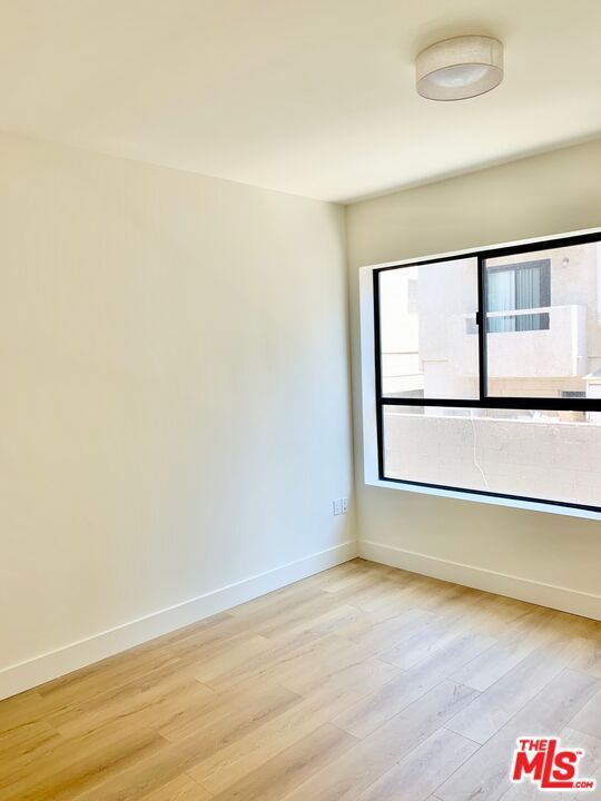 Foto del edificio - 1822 Overland Ave