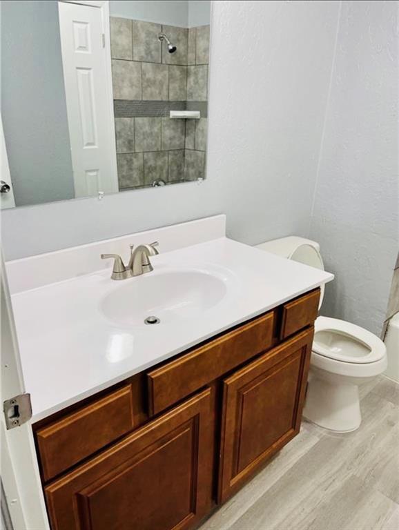 Building Photo - 11717 N Francis Ave