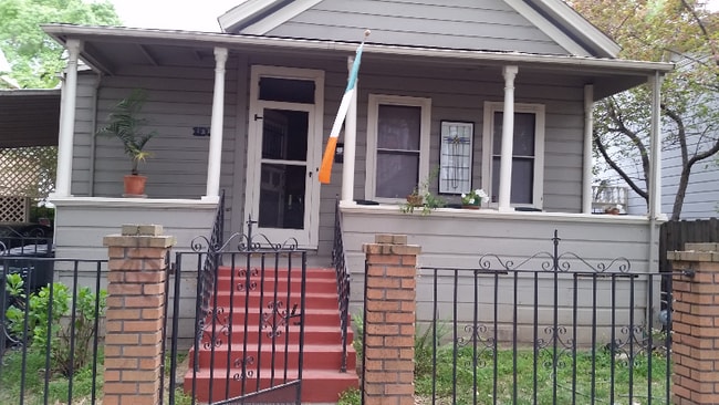 Building Photo - 1326 F St