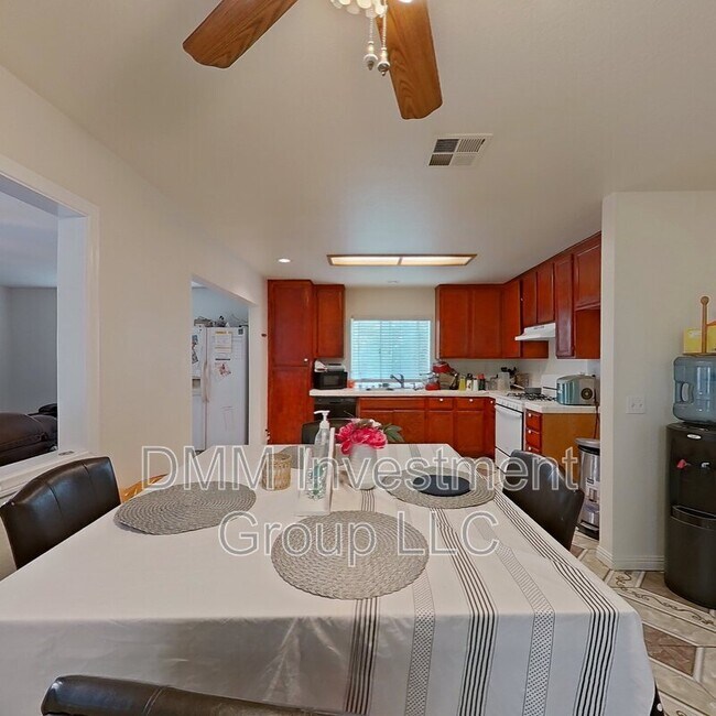 Foto del edificio - 14570 Stonecreek Trail