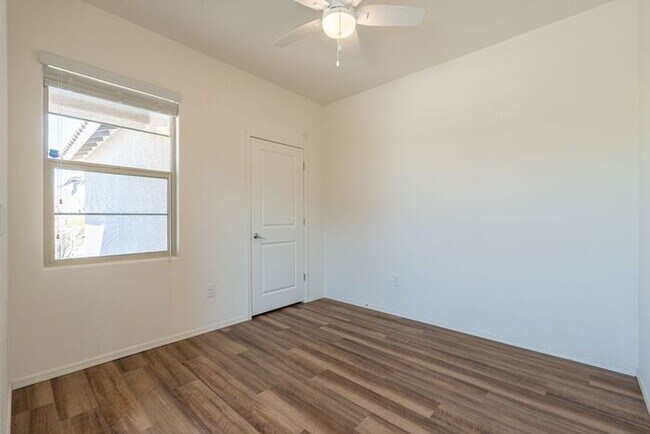 Foto del edificio - PENDING / RENTED