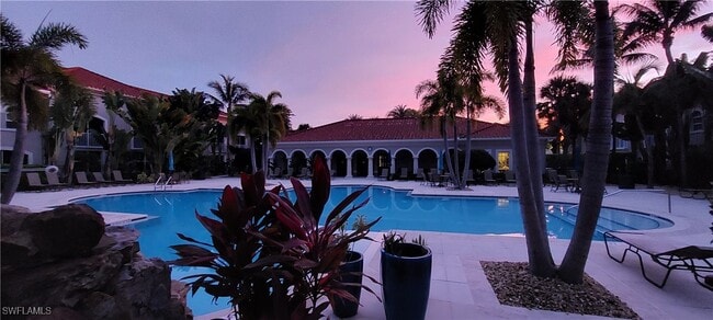 Foto del edificio - 8561 Violeta St