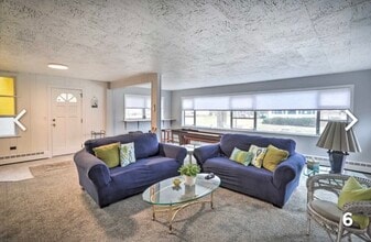 Building Photo - 2200 Chastleton Dr