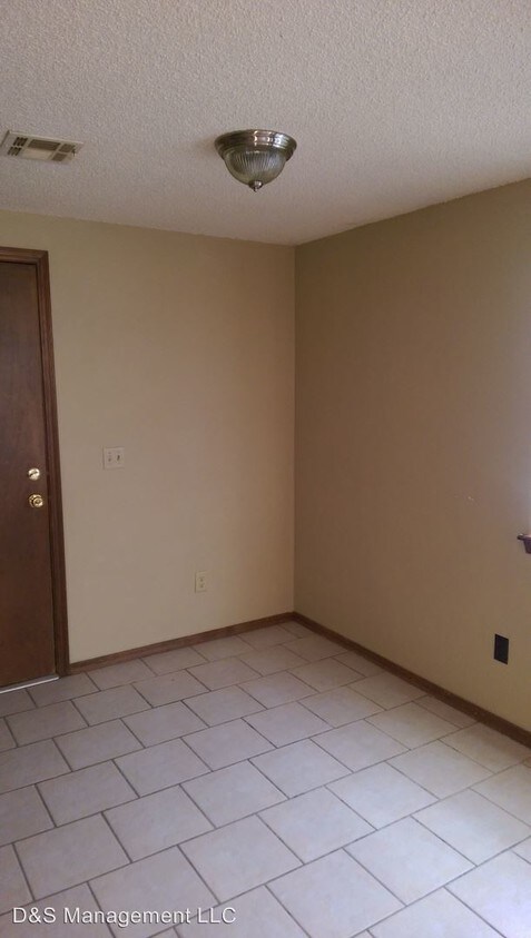 Building Photo - 317 Springfield Dr