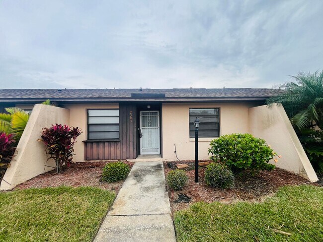 Foto del edificio - Modern 2 Bedroom, 2 Bathrooms Townhome loc...