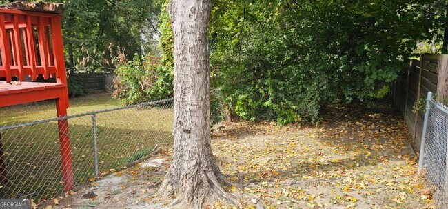 Foto del edificio - 1032 Standard Dr NE