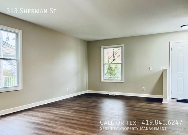 Building Photo - 313 Sherman St