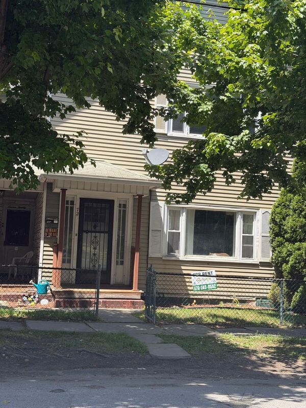 Foto del edificio - 720 S Webster Ave