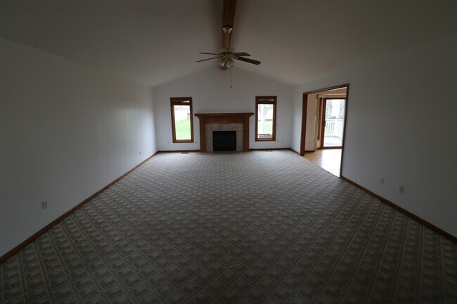 Foto del edificio - 21391 Marina Cir