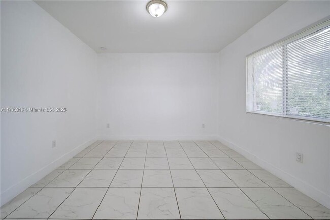 Foto del edificio - 3 bedroom in Miami FL 33161