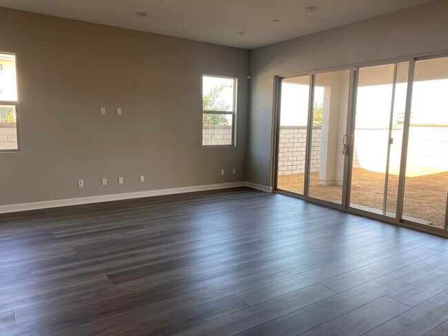 Foto del edificio - 606 Gateway Ln